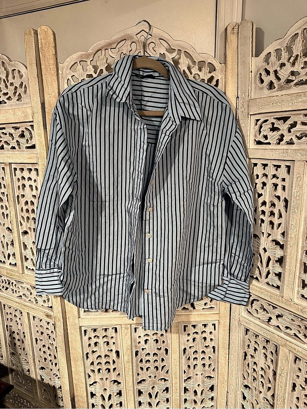 Zara Striped Button Down in White & Brown Size x small Like New